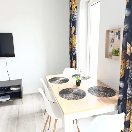 D2 Apartment *
